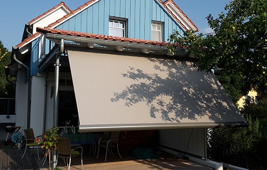Terrassenmarkise-taupe-Seeckts-Goettingen